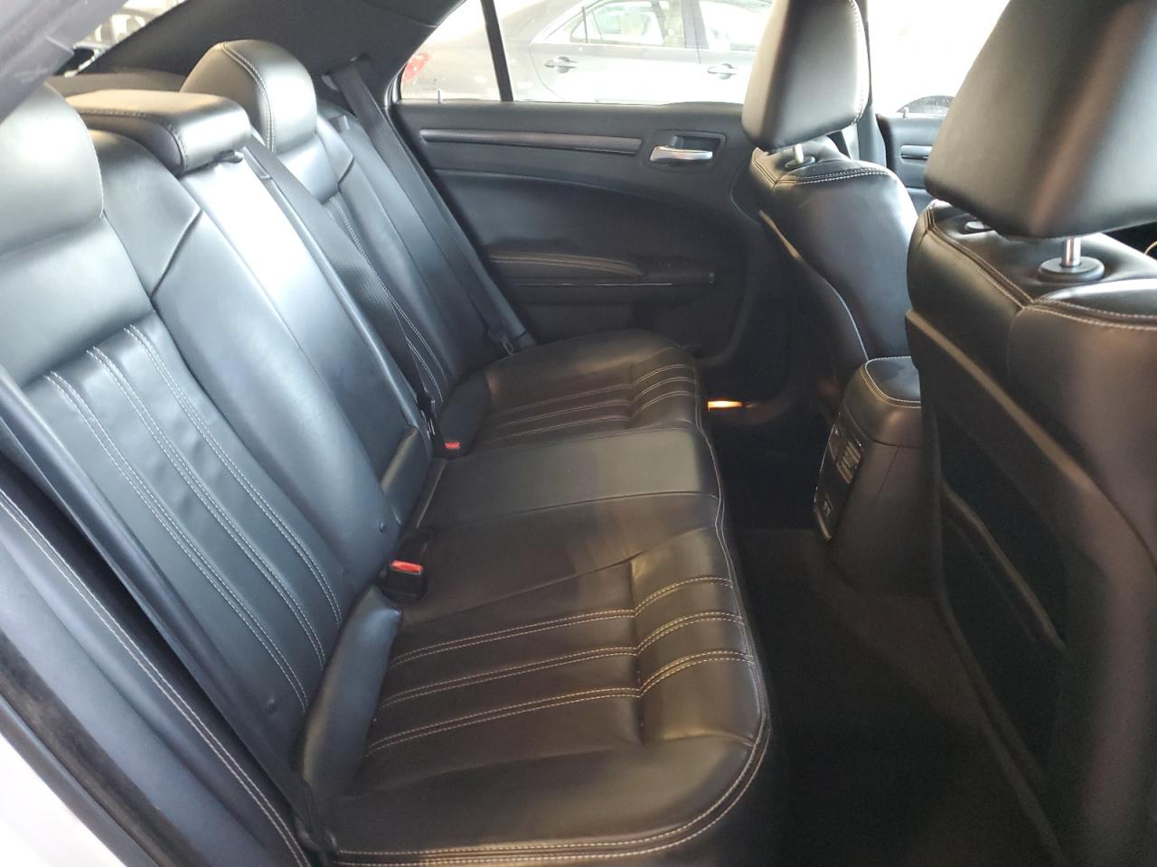 2016 Chrysler 300 S VIN: 2C3CCAGG5GH198632 Lot: 85666865