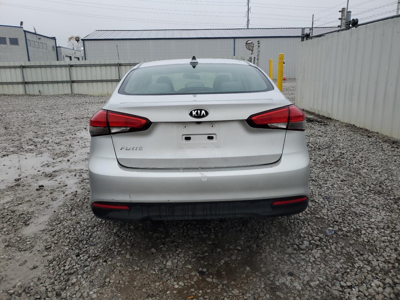 2018 Kia Forte Lx VIN: 3KPFL4A73JE175260 Lot: 90864725
