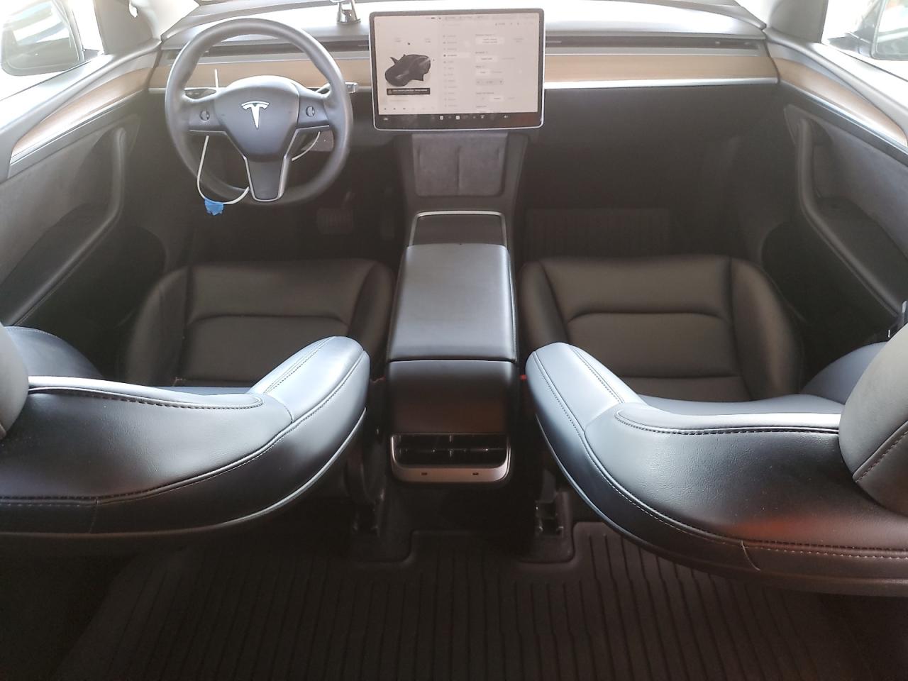 2024 Tesla Model Y VIN: 7SAYGDED5RF126907 Lot: 89912865