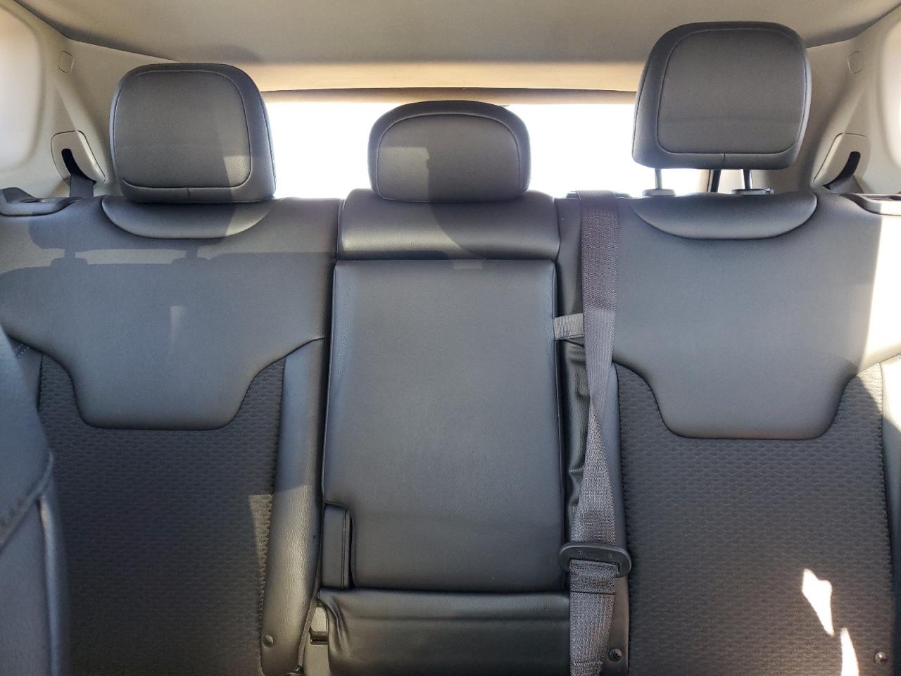 2022 Jeep Compass Latitude VIN: 3C4NJDBB8NT105615 Lot: 89620325