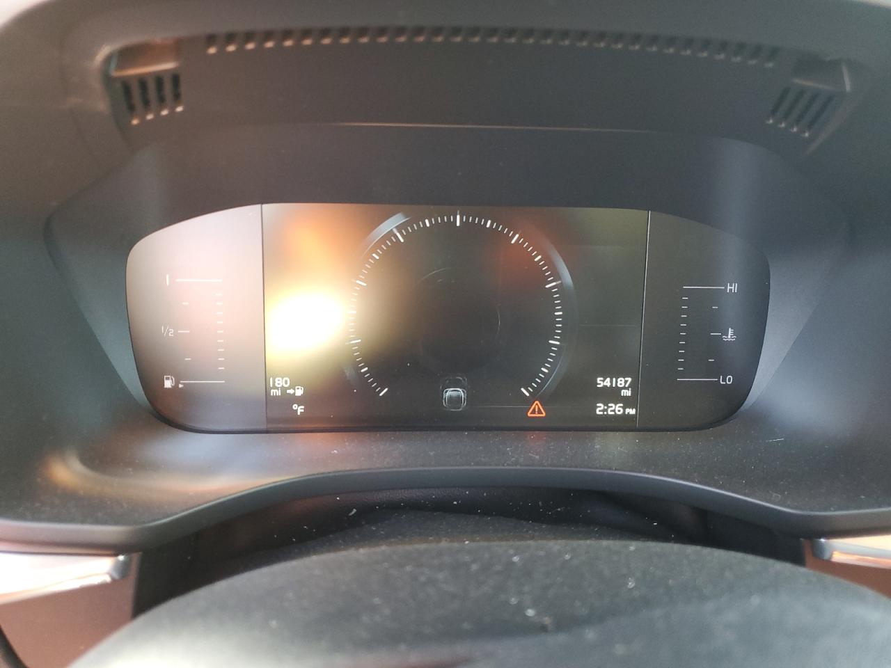 2018 Volvo Xc60 T5 Momentum VIN: YV4102RK4J1092307 Lot: 90303005