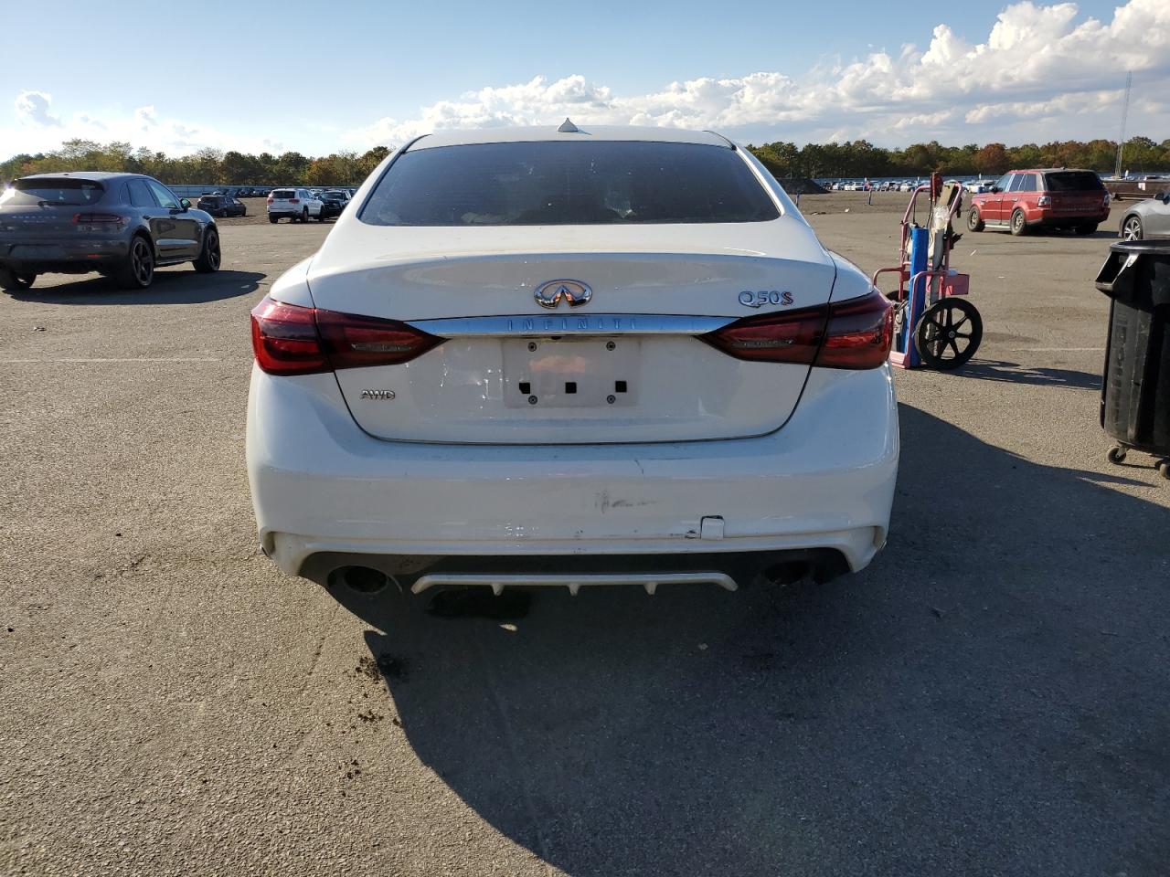 2018 Infiniti Q50 Luxe VIN: JN1EV7AR3JM430227 Lot: 82628625