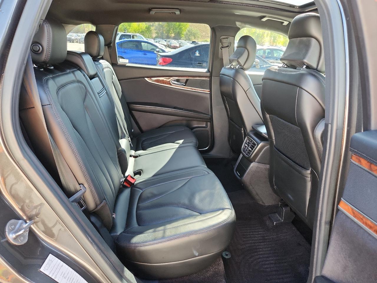 2017 Lincoln Mkx Reserve VIN: 2LMPJ8LR8HBL15370 Lot: 84426495