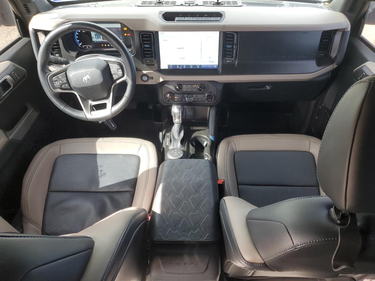 2023 Ford Bronco Base VIN: 1FMEE5DPXPLB37978 Lot: 90908135