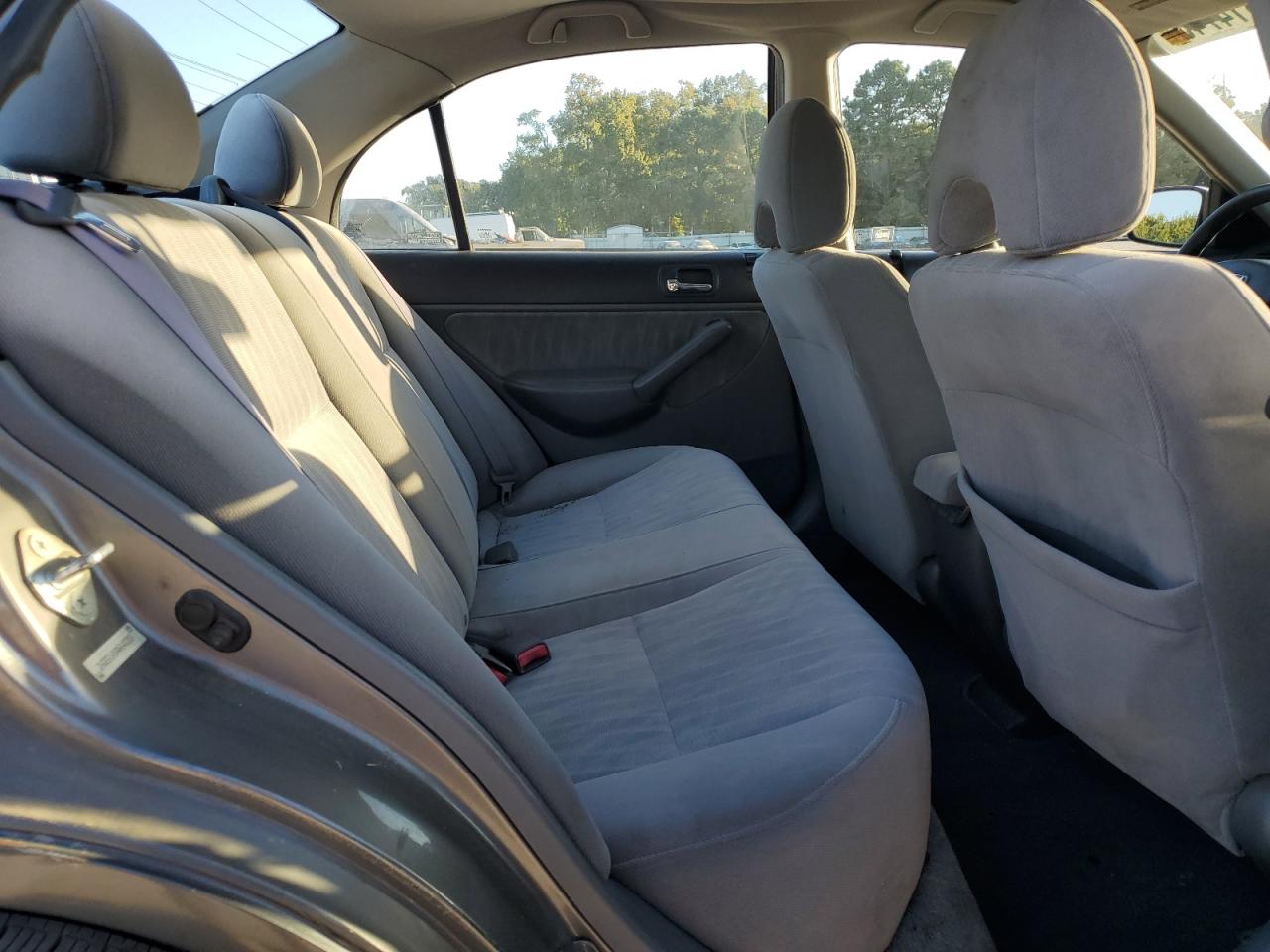 2004 Honda Civic Lx VIN: 2HGES16584H640355 Lot: 84814745