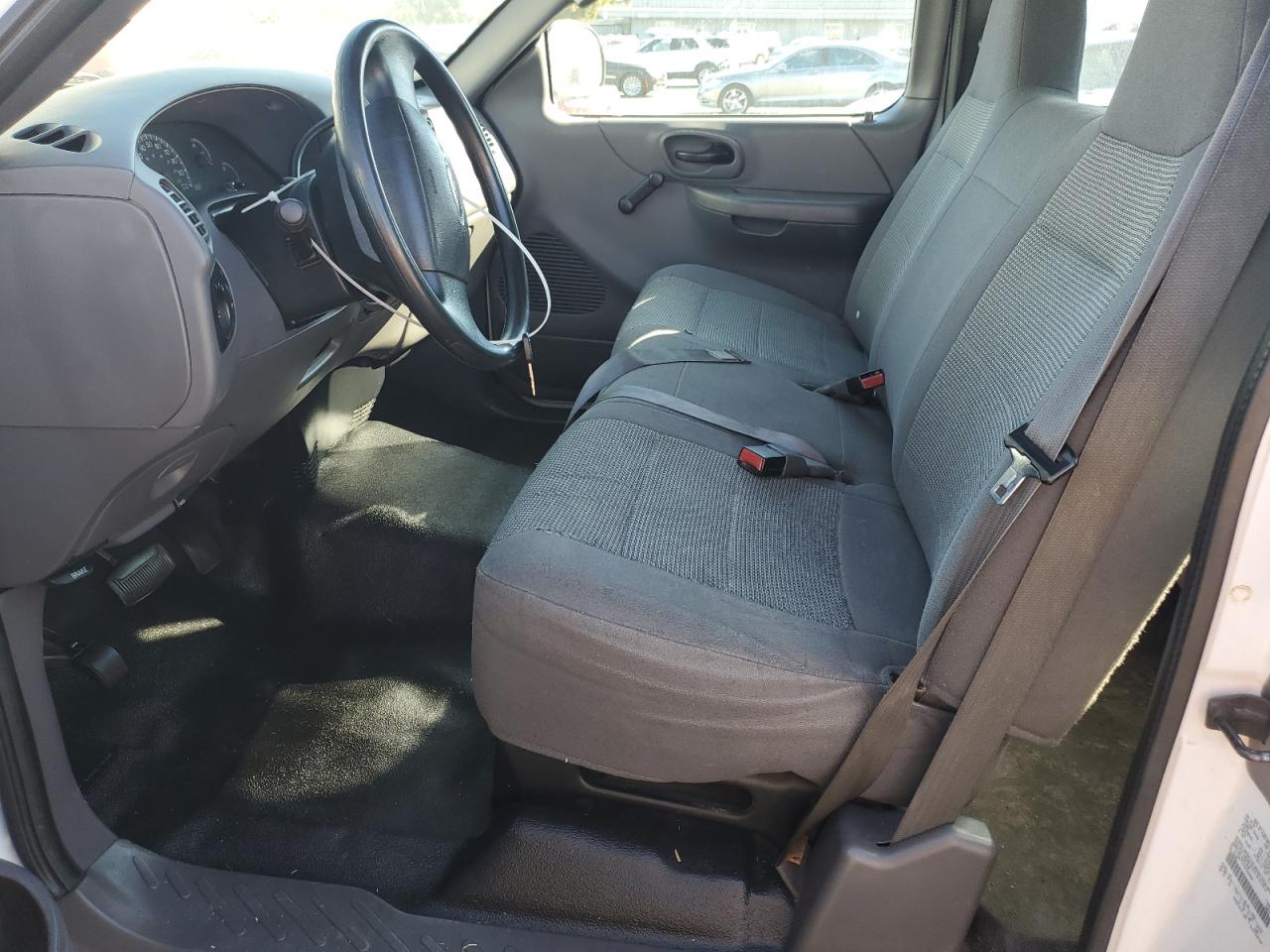 2002 Ford F150 VIN: 1FTRX17242KE24255 Lot: 82246405