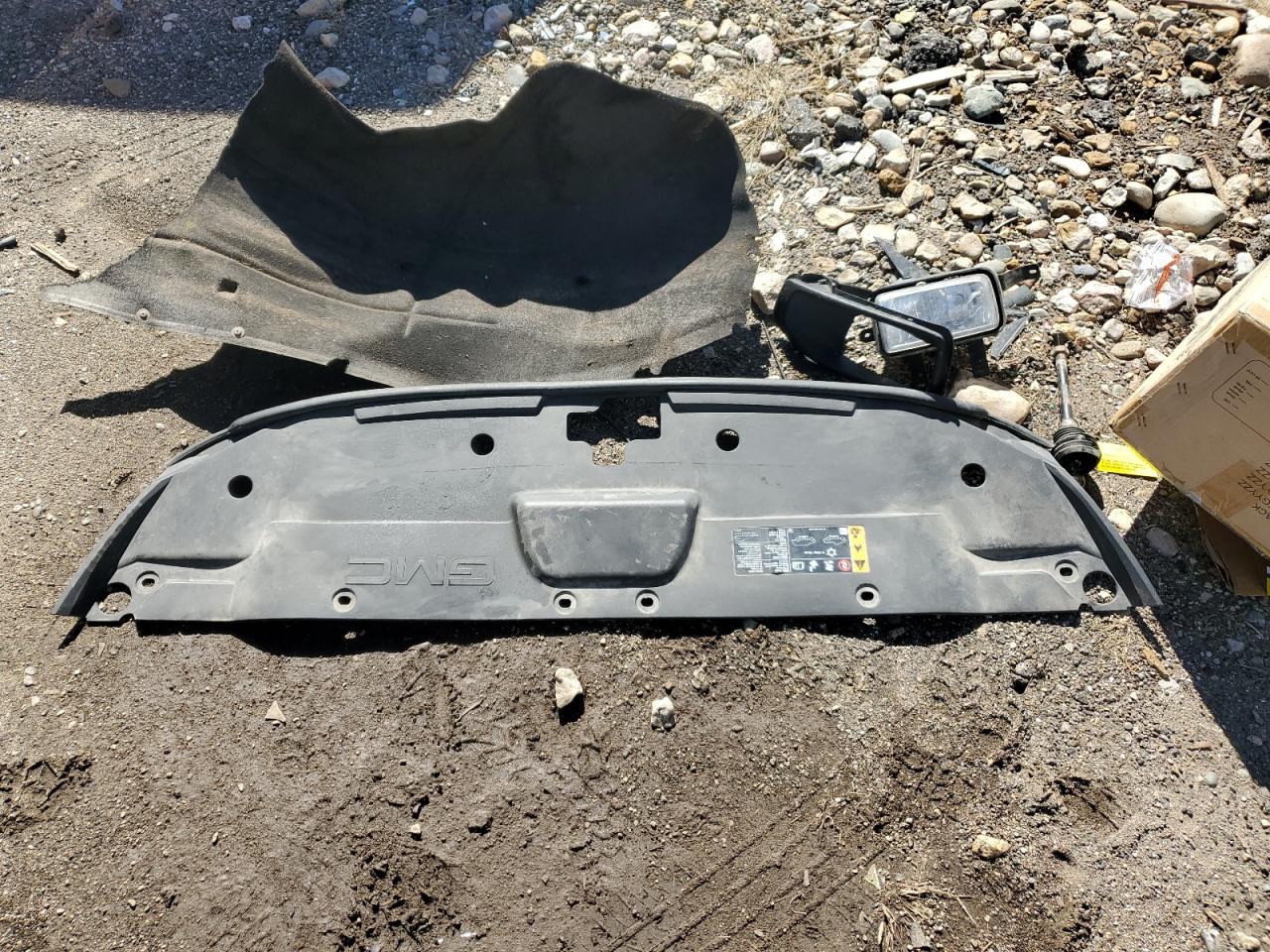 2019 GMC Yukon Sle VIN: 1GKS2AKC9KR359477 Lot: 83837605