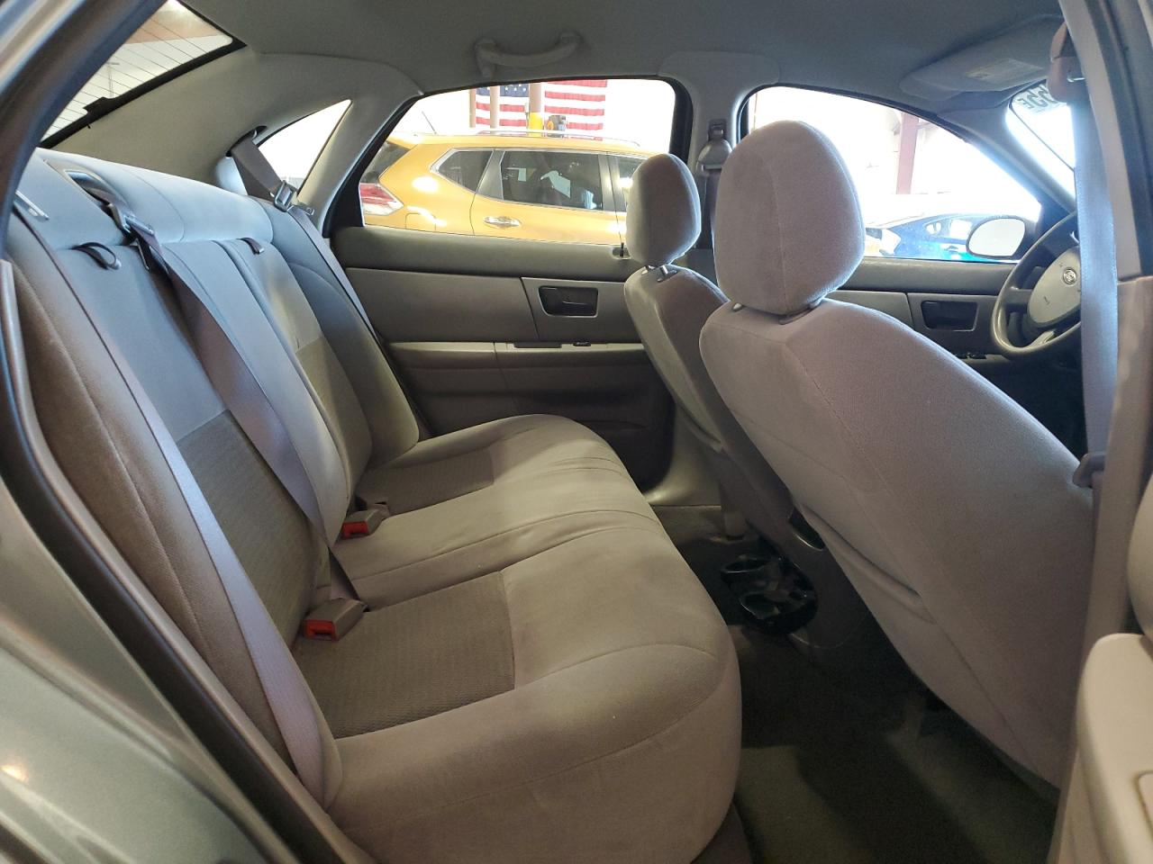 2005 Ford Taurus Se VIN: 1FAFP53235A204735 Lot: 84773255