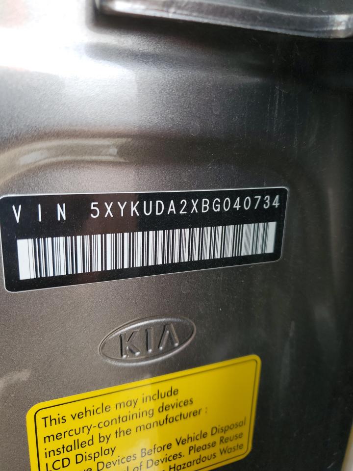 2011 Kia Sorento Ex VIN: 5XYKUDA2XBG040734 Lot: 86081315