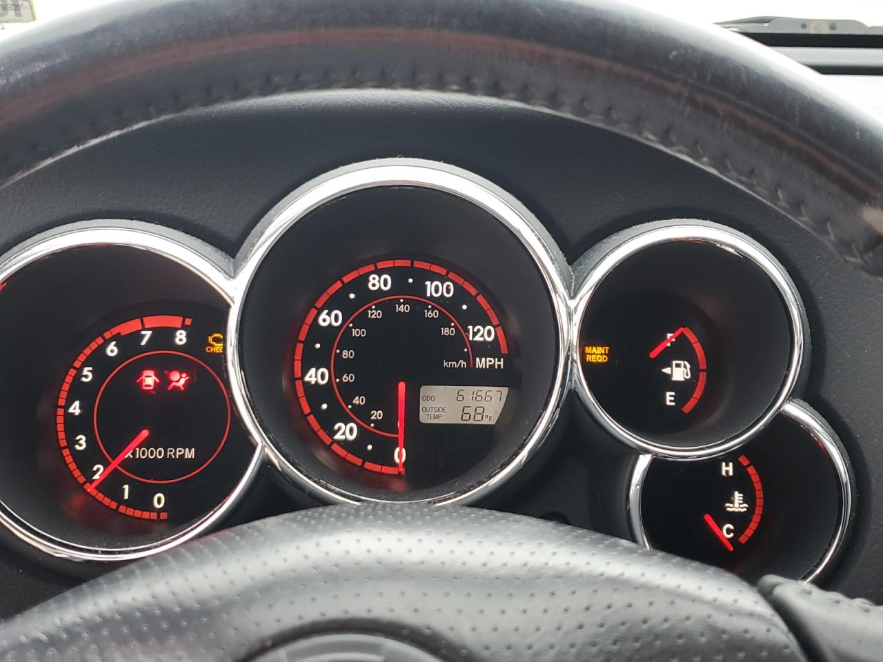 2005 Toyota Corolla Matrix Base VIN: 2T1LR30E15C490302 Lot: 86435055