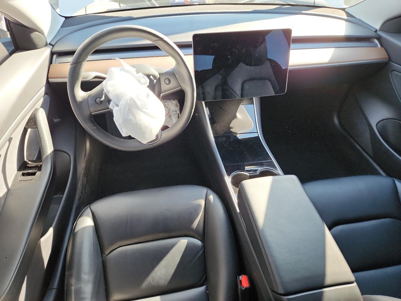 2019 Tesla Model 3 VIN: 5YJ3E1EB3KF487116 Lot: 82503085