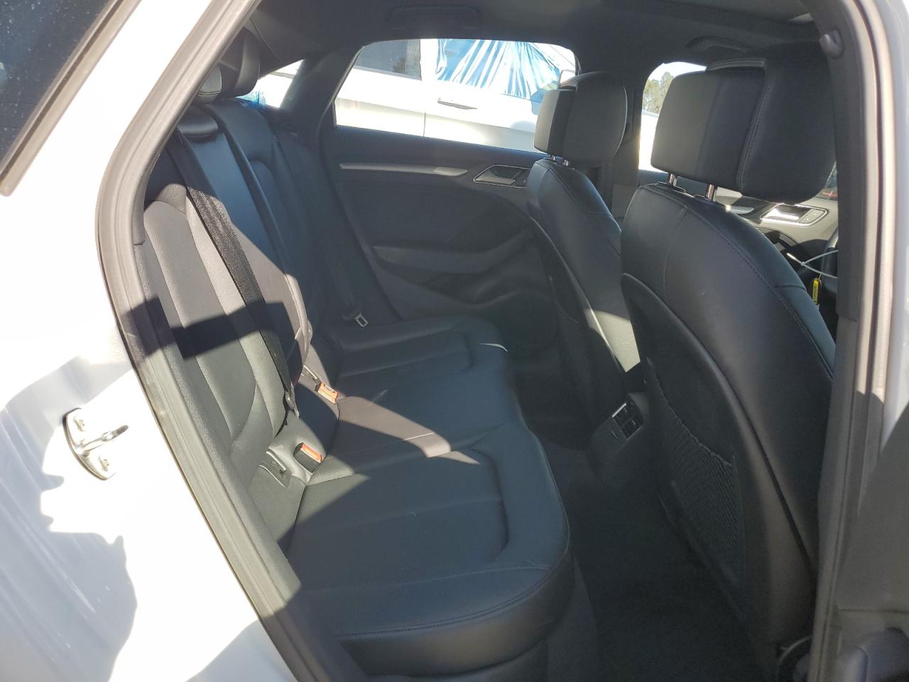 2018 Audi A3 Premium VIN: WAUAUGFFXJ1072684 Lot: 81902135
