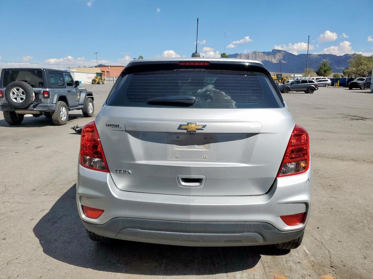 2018 Chevrolet Trax Ls VIN: 3GNCJKSB1JL237743 Lot: 81329025