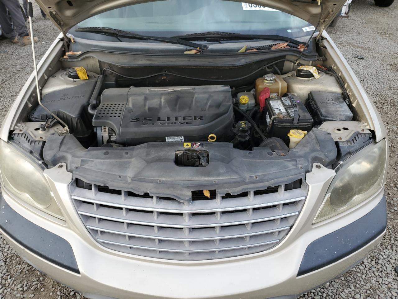 2005 Chrysler Pacifica Touring VIN: 2C8GM684X5R246000 Lot: 85584645