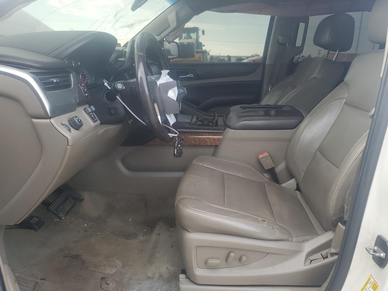 2015 Chevrolet Suburban C1500 Ltz VIN: 1GNSCKKCXFR571171 Lot: 81972825