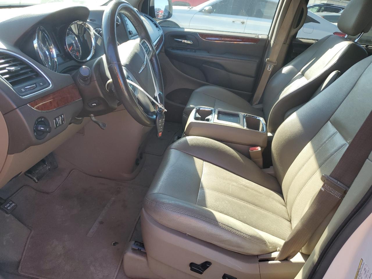 2012 Chrysler Town & Country Touring L VIN: 2C4RC1CG5CR227515 Lot: 82534065