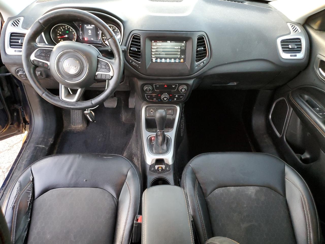 2019 Jeep Compass Latitude VIN: 3C4NJCBB7KT636584 Lot: 84646855