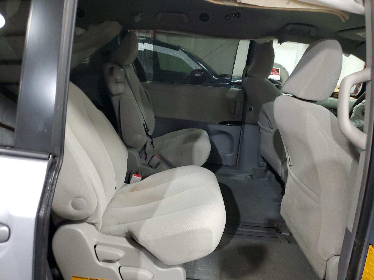 2012 Toyota Sienna Le VIN: 5TDKK3DC7CS184881 Lot: 82403905