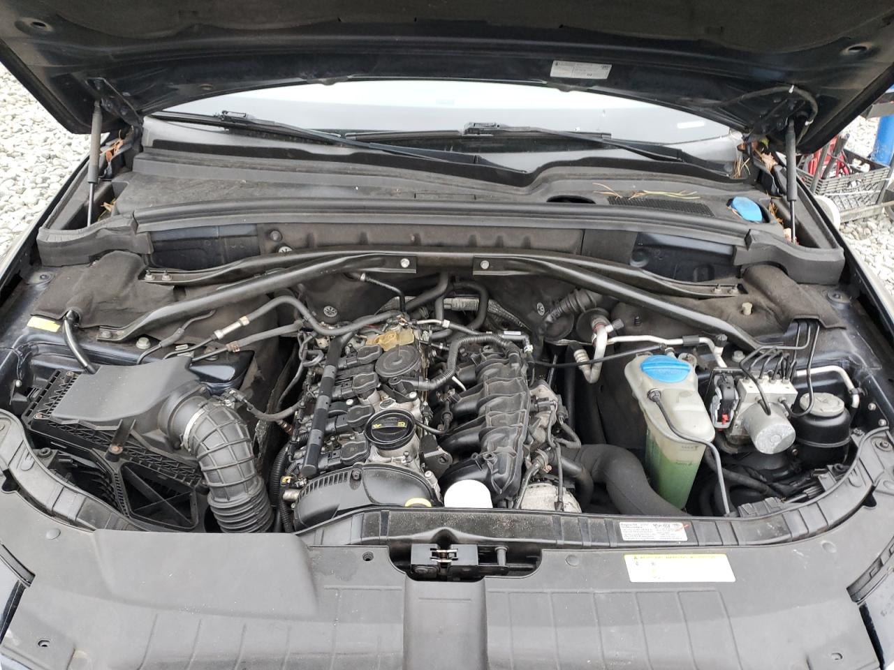 2011 Audi Q5 Premium VIN: WA1CFAFP4BA102995 Lot: 90468075