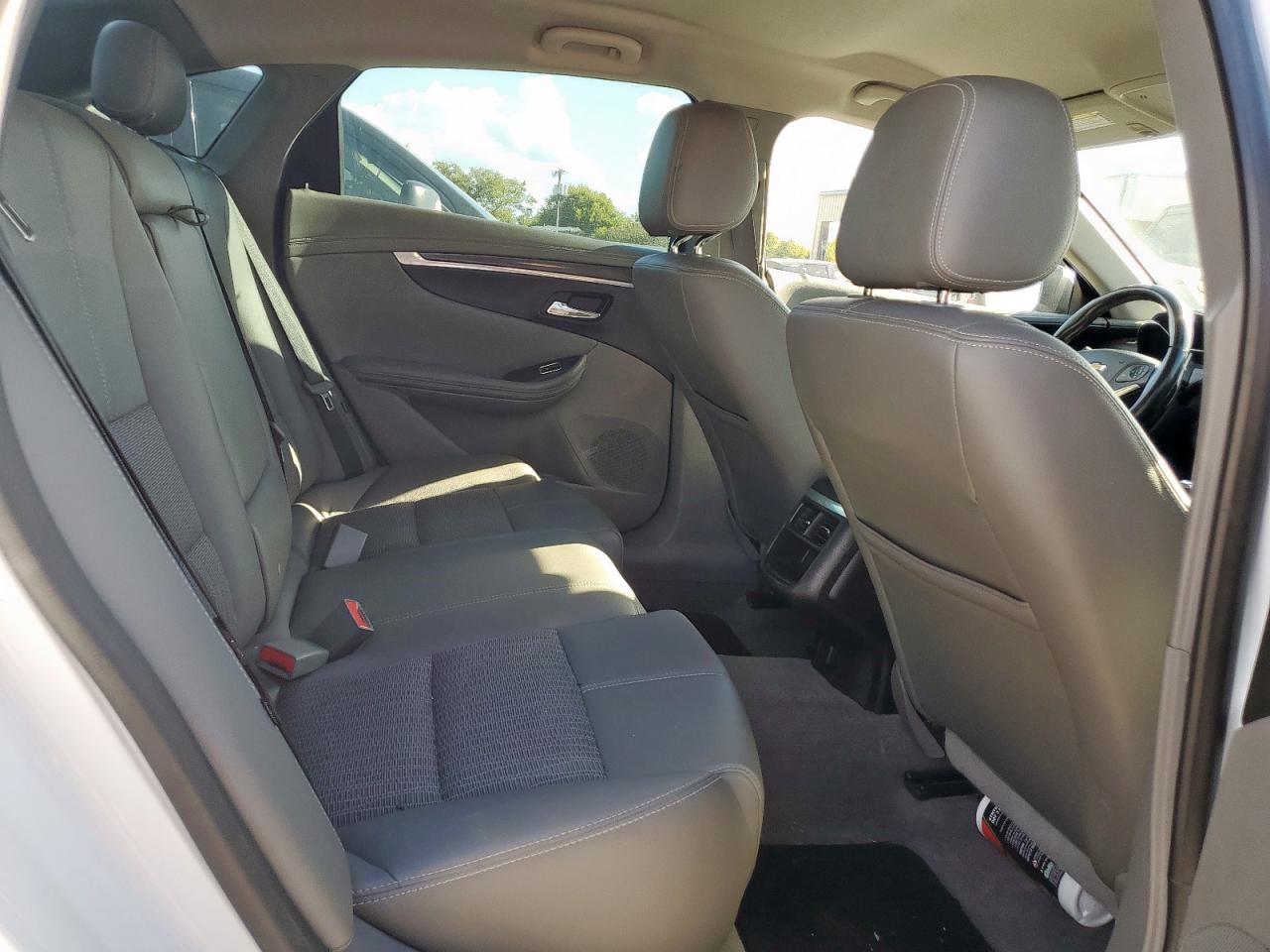 2018 Chevrolet Impala Lt VIN: 2G1105S34J9118268 Lot: 85537445