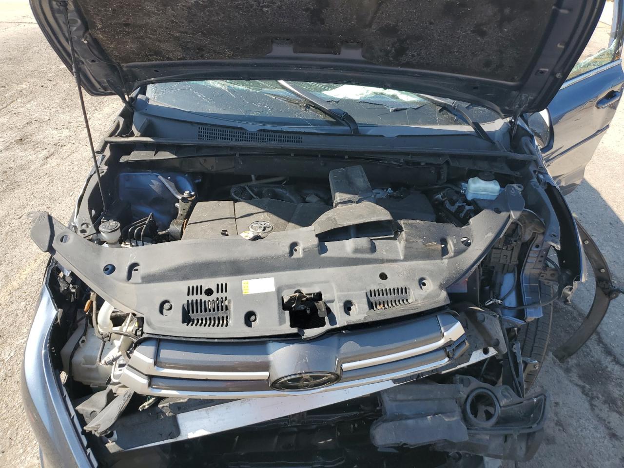 2019 Toyota Highlander Se VIN: 5TDJZRFH3KS708447 Lot: 84009555