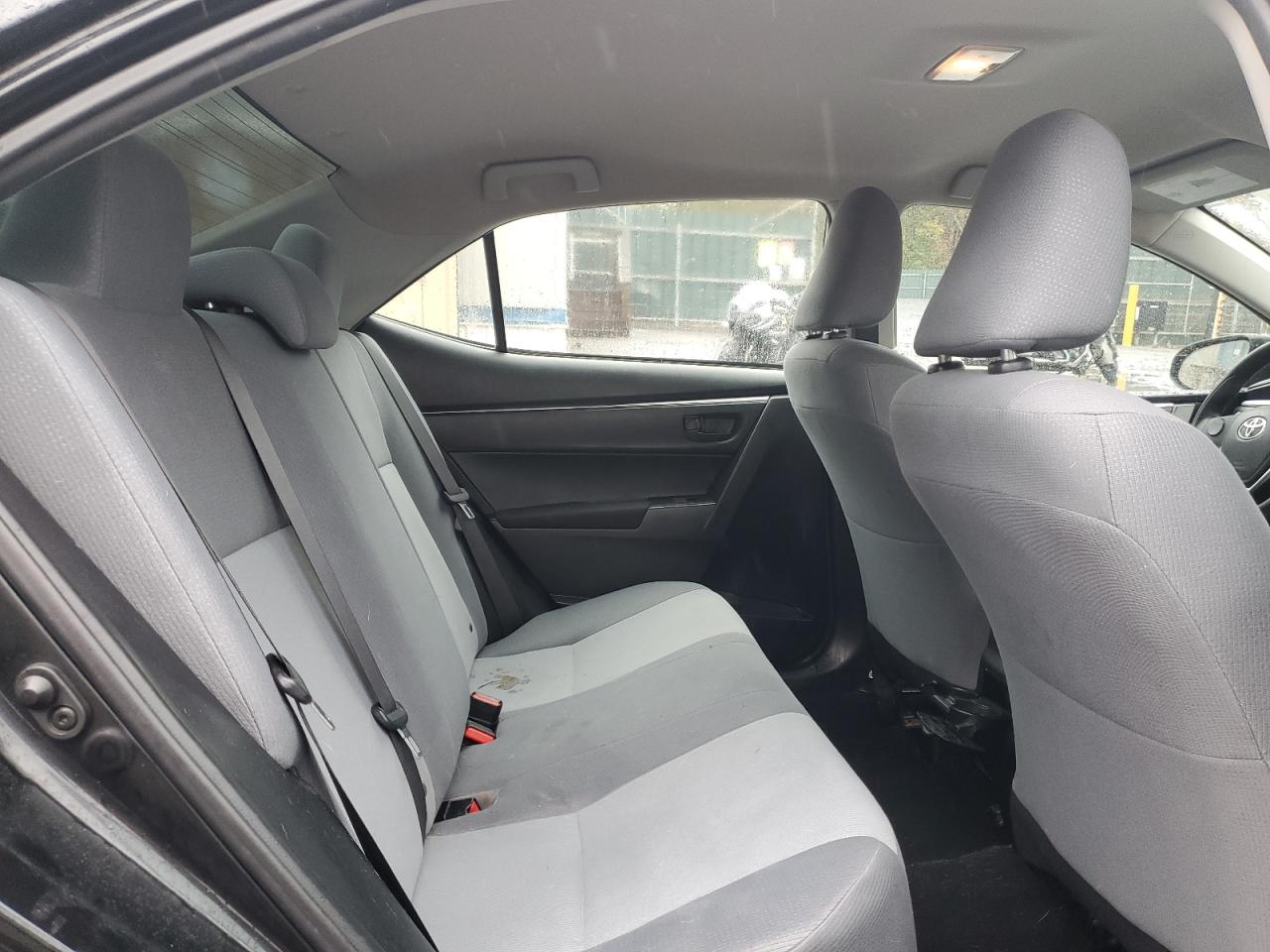 2015 Toyota Corolla L VIN: 5YFBURHEXFP333337 Lot: 82414025