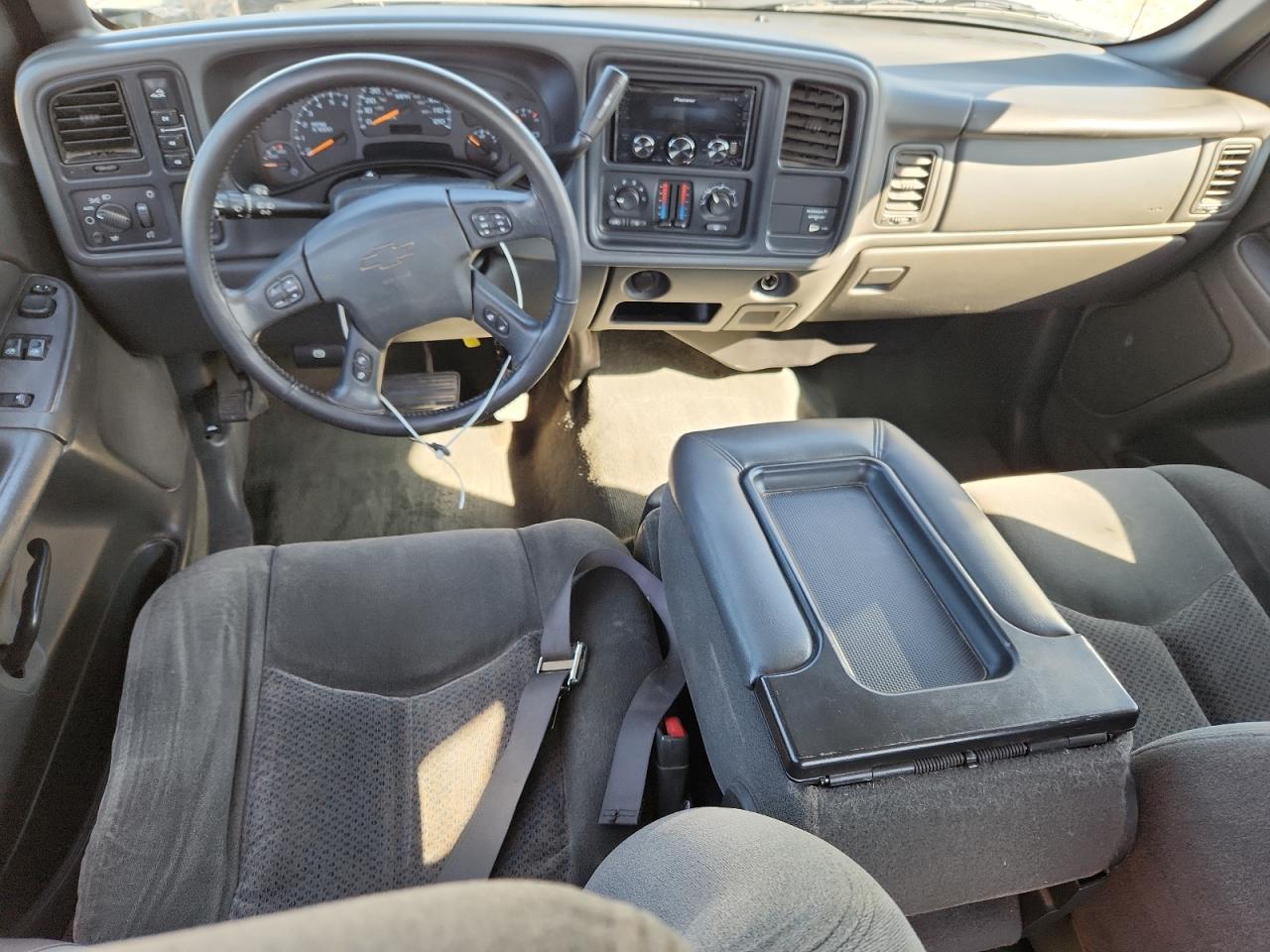 2004 Chevrolet Silverado K2500 Heavy Duty VIN: 1GCHK29U54E304416 Lot: 84572925