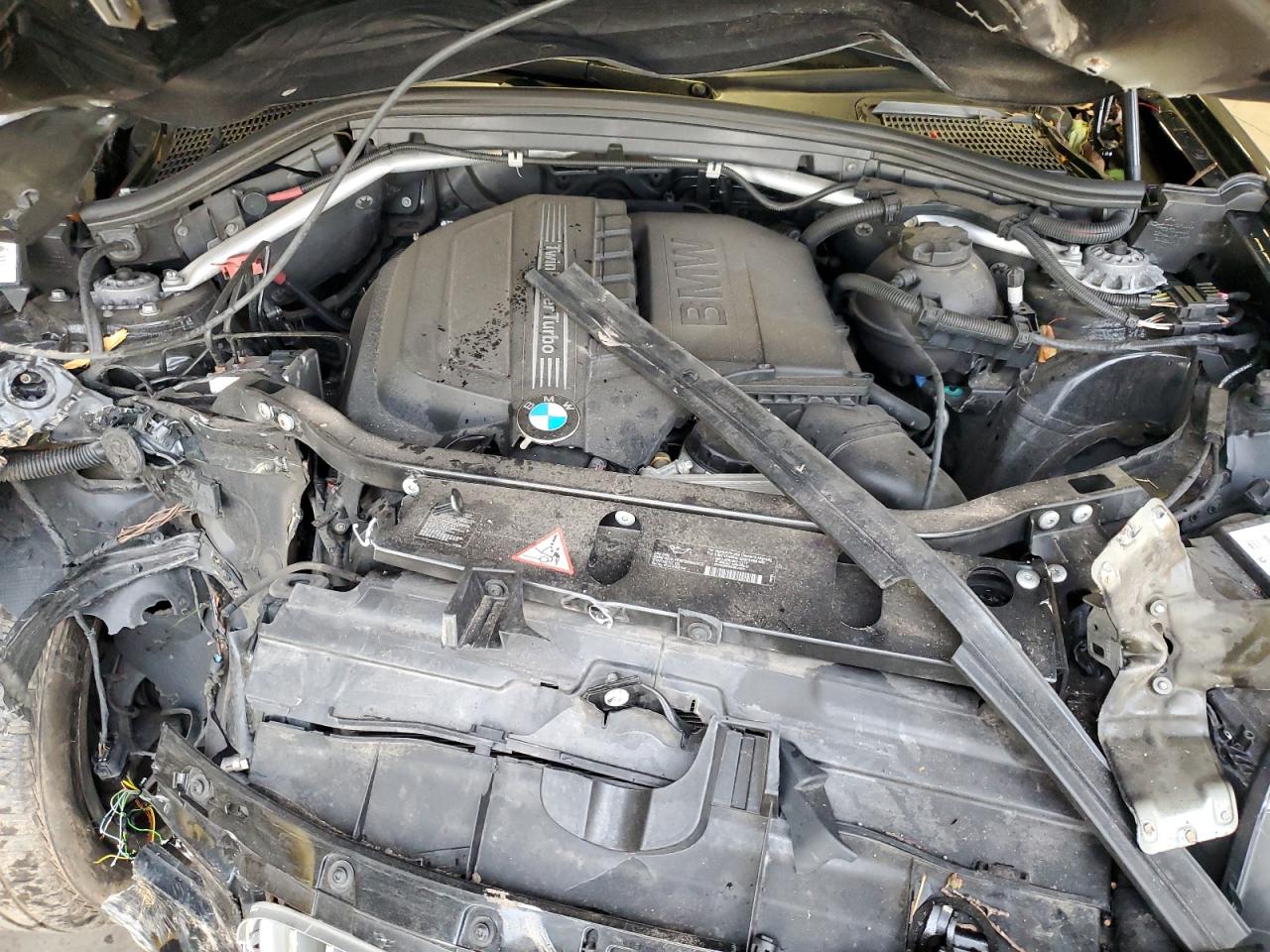 Фото: 5UXWX7C52DL981859