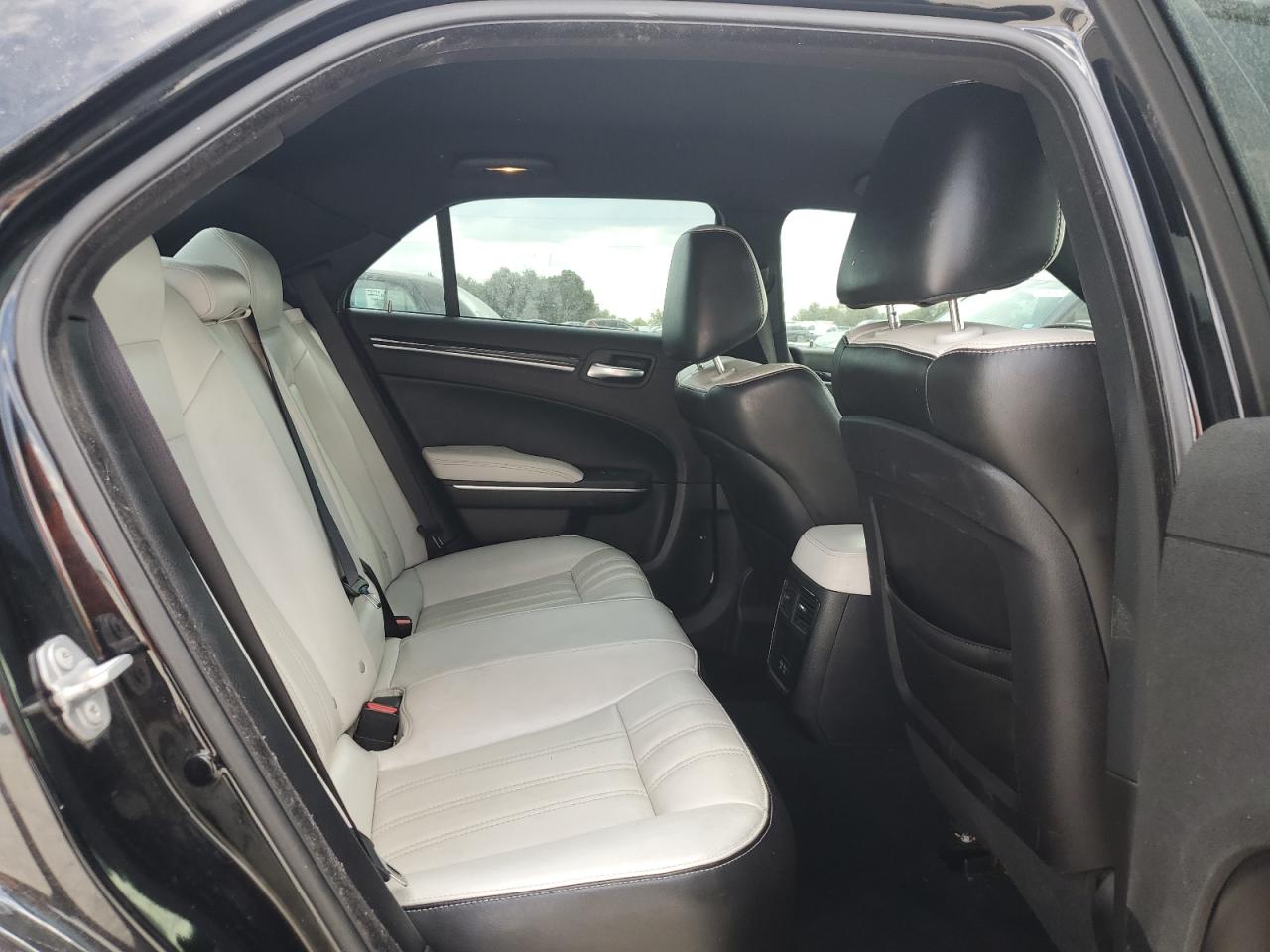 2021 Chrysler 300 S VIN: 2C3CCABG8MH523955 Lot: 89506385