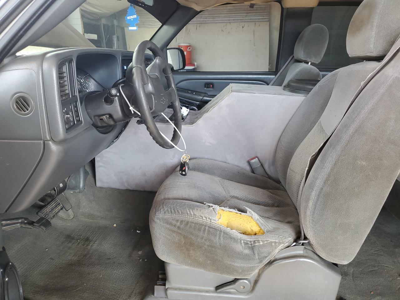 2004 Chevrolet Silverado C1500 VIN: 1GCEC19XX4Z332077 Lot: 85735615