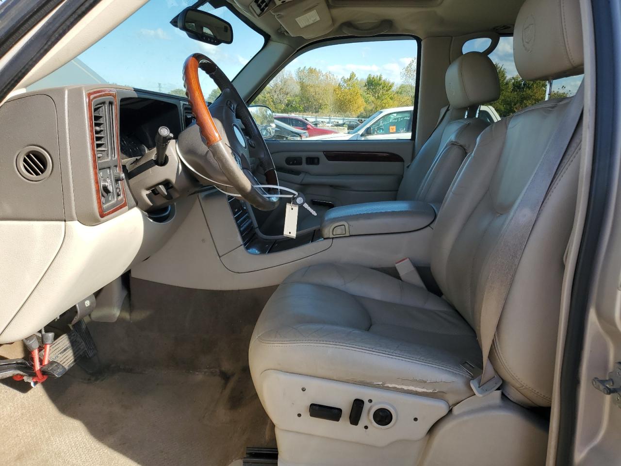 2005 Cadillac Escalade Luxury VIN: 1GYEK63N15R270295 Lot: 90347575