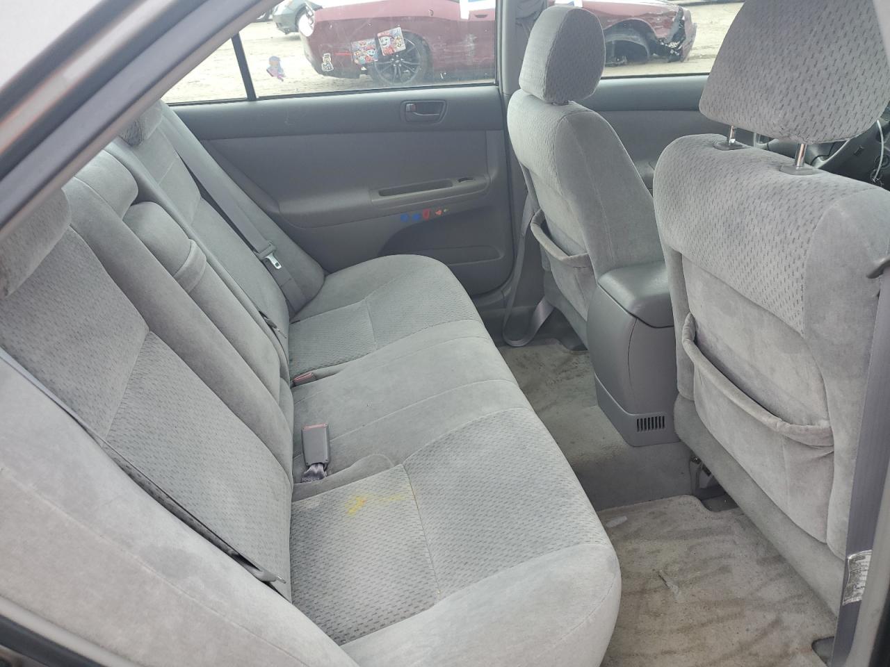 2004 Toyota Camry Le VIN: 4T1BE32KX4U882900 Lot: 85835575