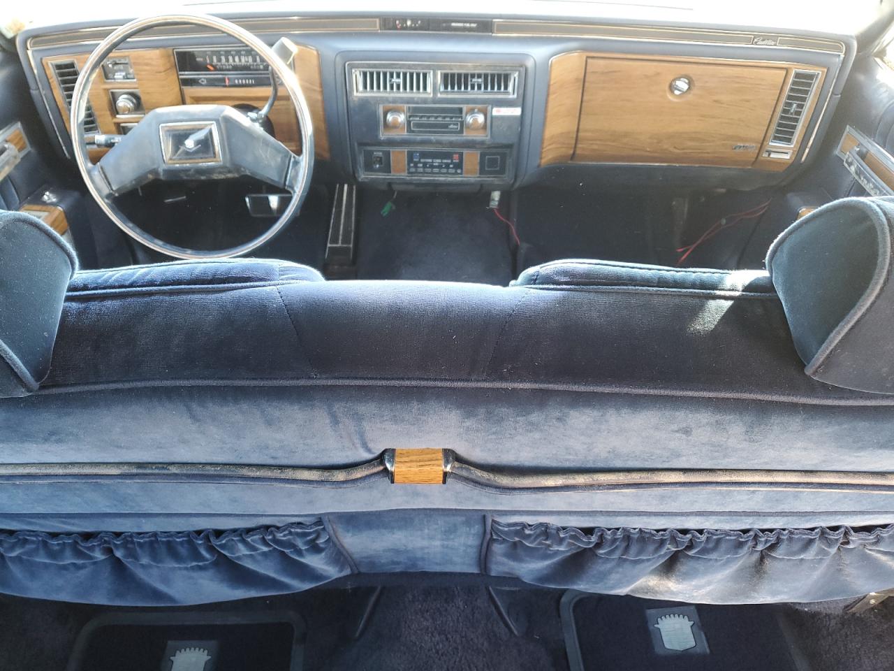 1981 Cadillac Deville VIN: 1G6AD6948B9200241 Lot: 90305885