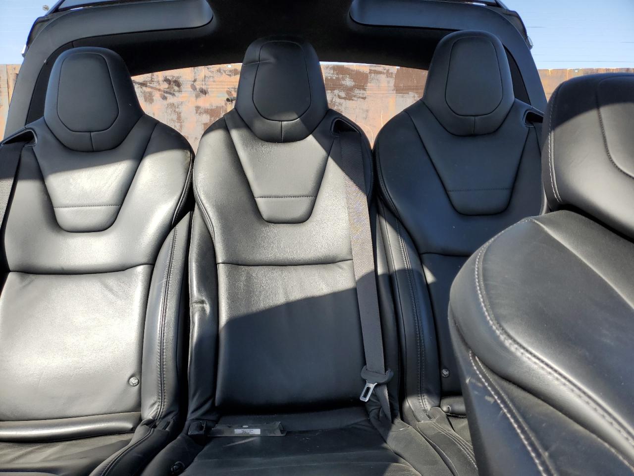 2016 Tesla Model X VIN: 5YJXCAE21GF002681 Lot: 66333525