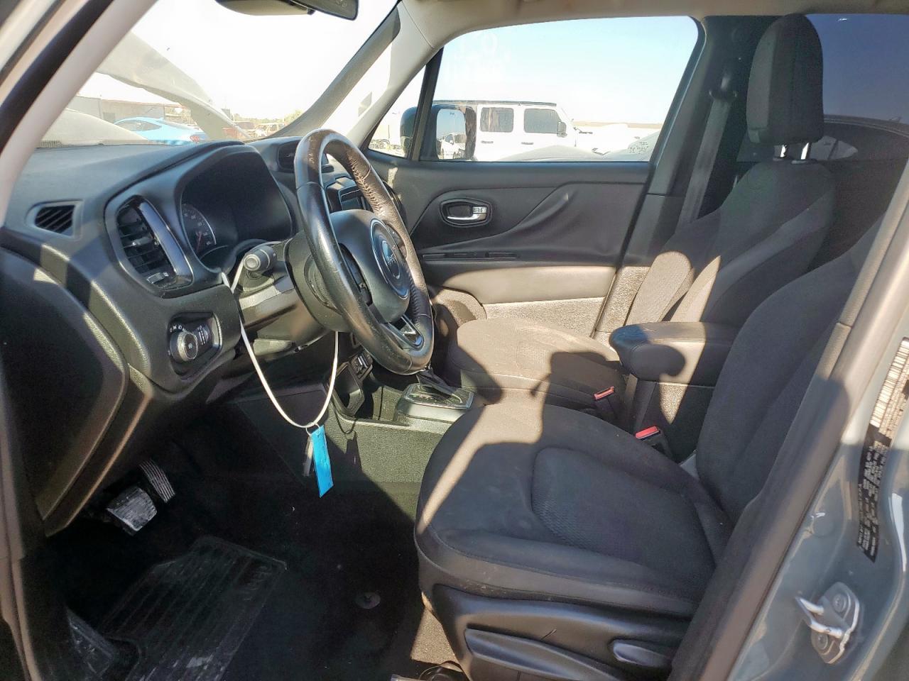 2018 Jeep Renegade Latitude VIN: ZACCJABB3JPH39437 Lot: 82317725