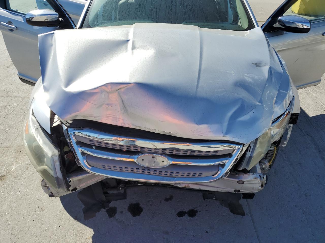 2010 Ford Taurus Limited VIN: 1FAHP2FW8AG140771 Lot: 85572415