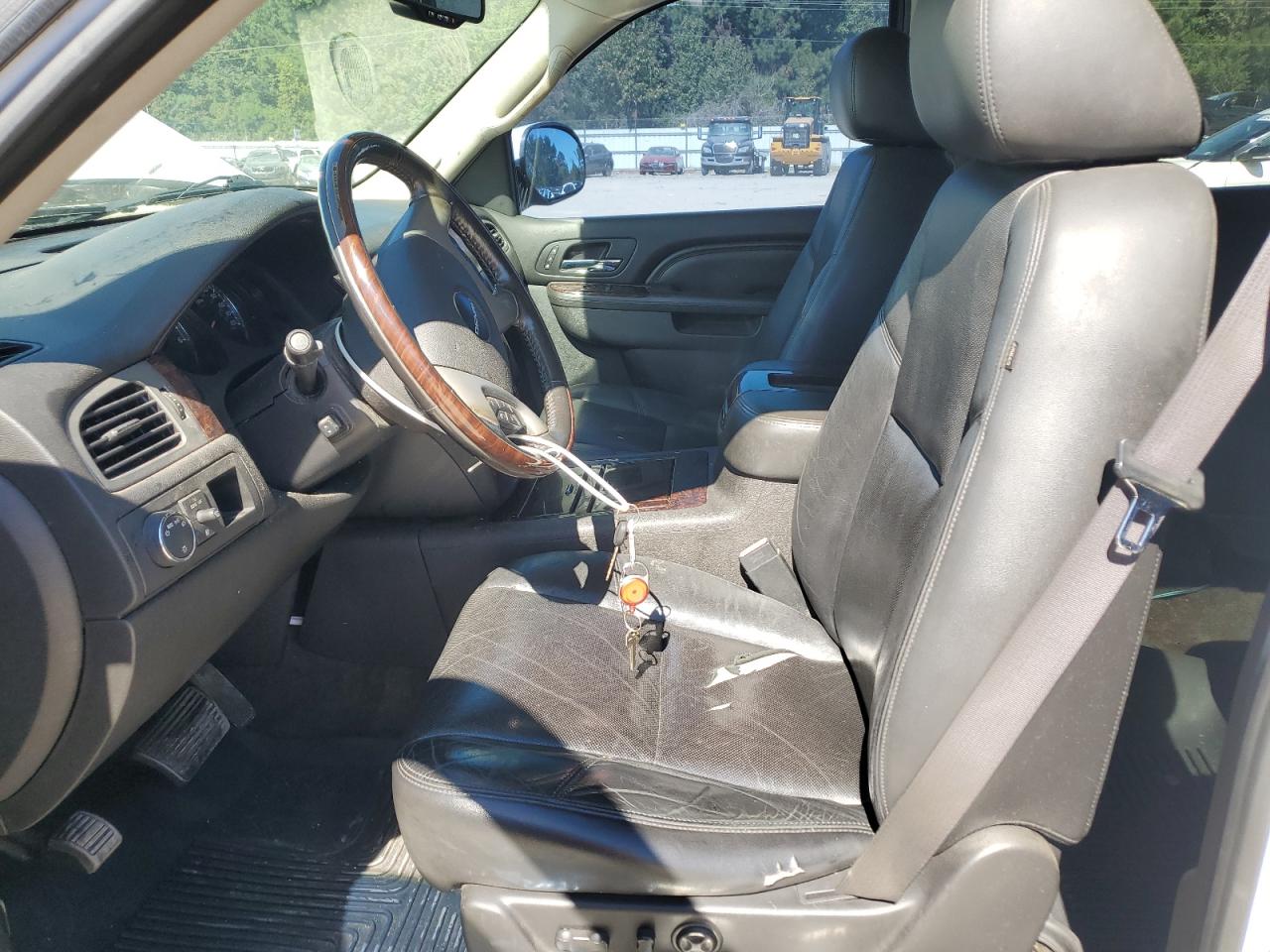 2011 GMC Yukon Denali VIN: 1GKS1EEF3BR386075 Lot: 84945435