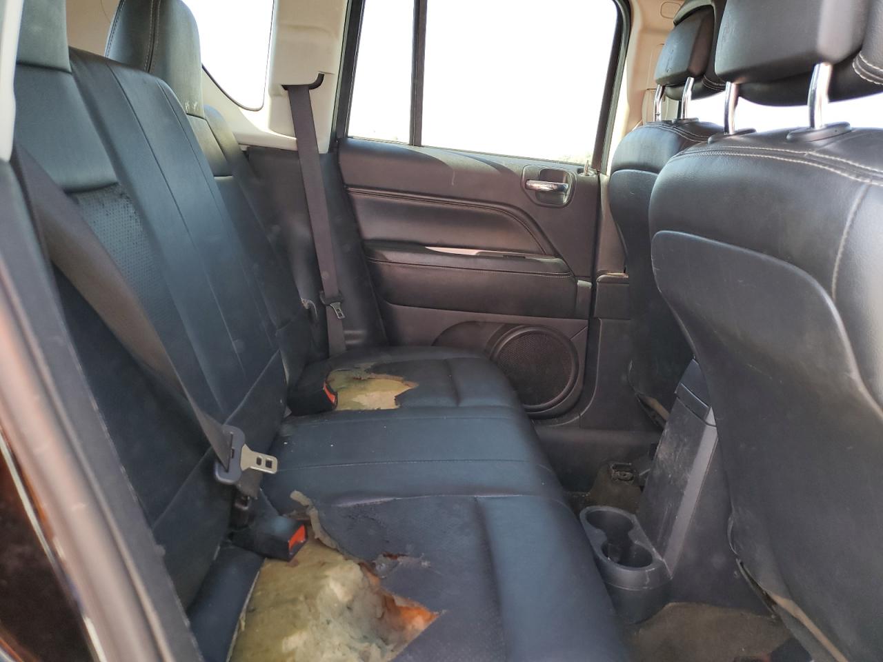 2016 Jeep Compass Latitude VIN: 1C4NJDEB4GD746202 Lot: 87477615