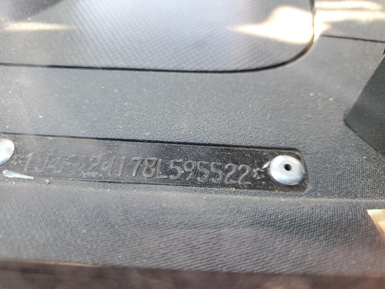 2008 Jeep Wrangler X VIN: 1J4FA24178L595522 Lot: 82208855