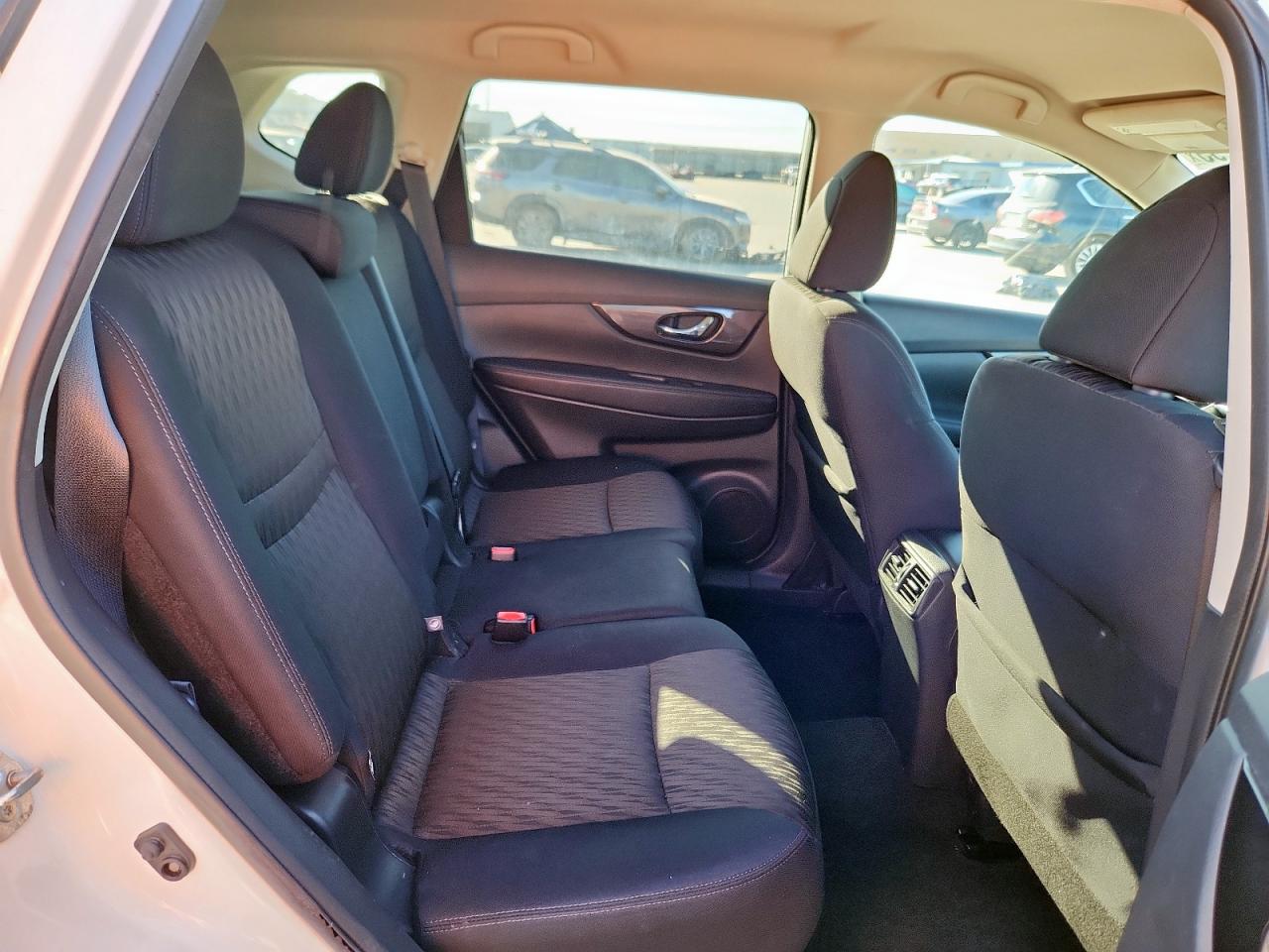 2018 Nissan Rogue S VIN: 5N1AT2MV2JC759421 Lot: 85581295