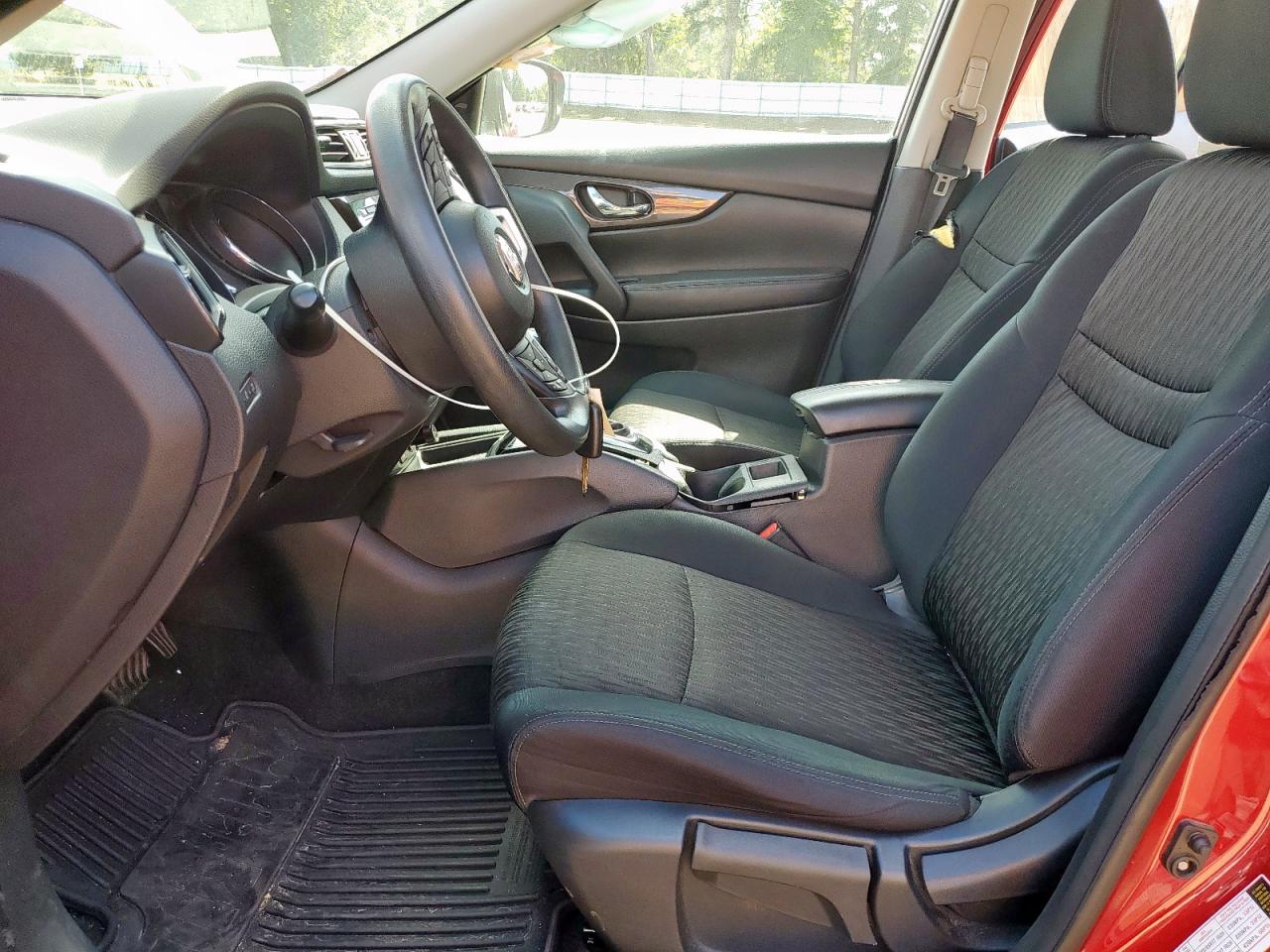 2017 Nissan Rogue S VIN: 5N1AT2MT5HC867671 Lot: 82291085