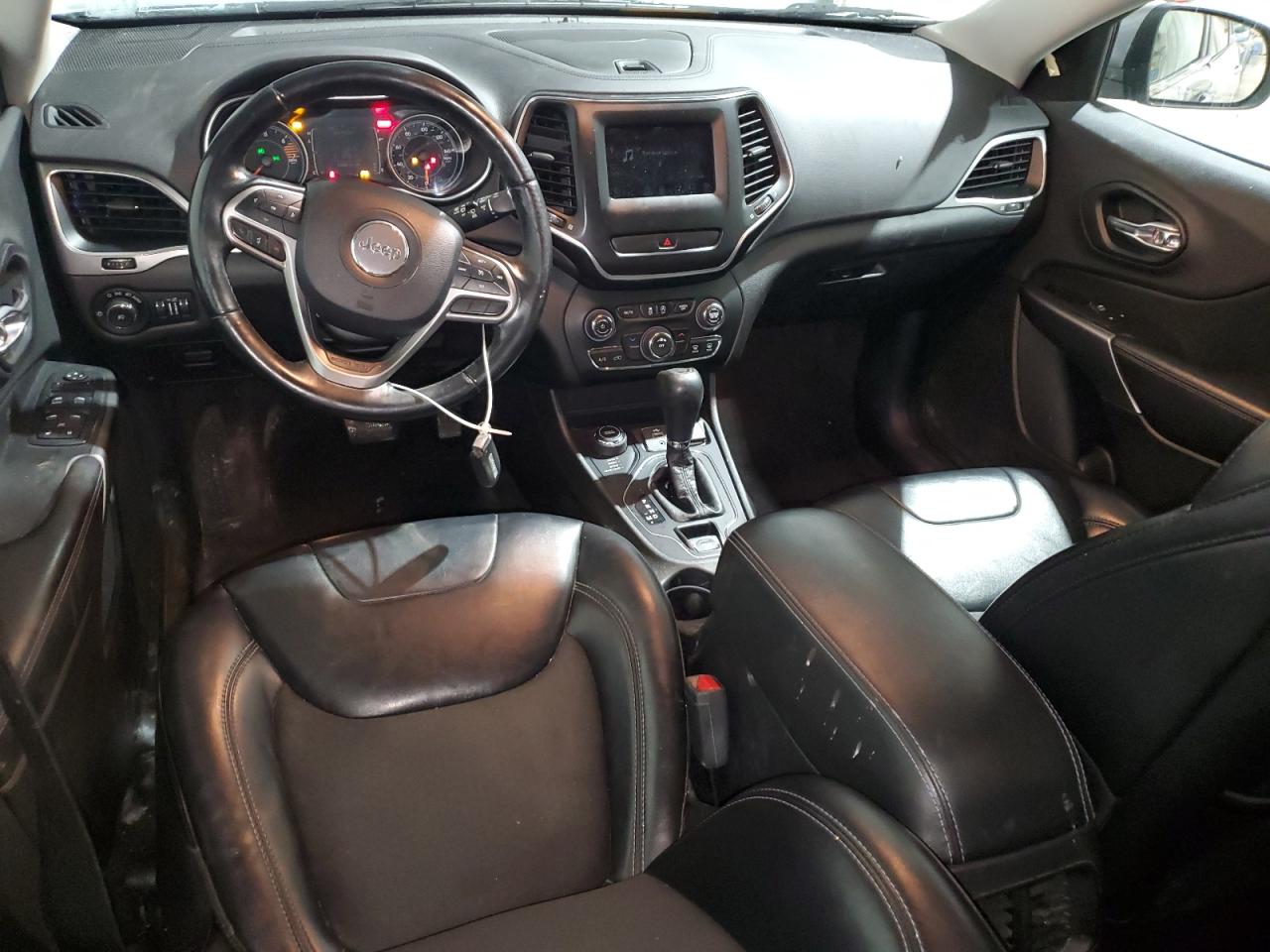 2019 Jeep Cherokee Latitude Plus VIN: 1C4PJMLBXKD182169 Lot: 90092415