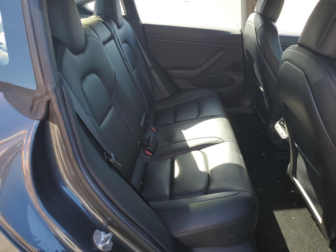 2018 Tesla Model 3 VIN: 5YJ3E1EA7JF025888 Lot: 82607535