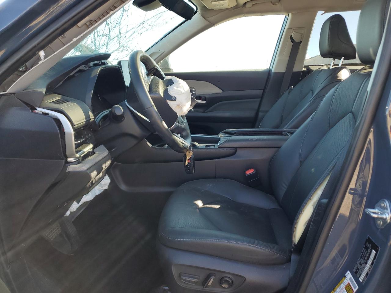 2024 Toyota Grand Highlander Xle VIN: 5TDAAAB52RS043006 Lot: 84996915