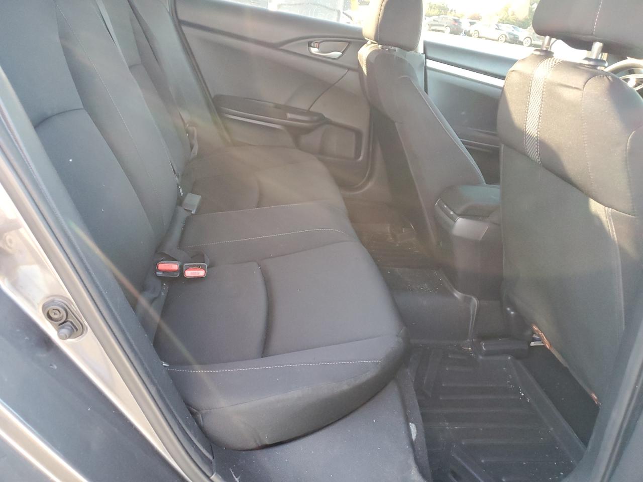 2019 Honda Civic Lx VIN: 2HGFC2F63KH520749 Lot: 82381025