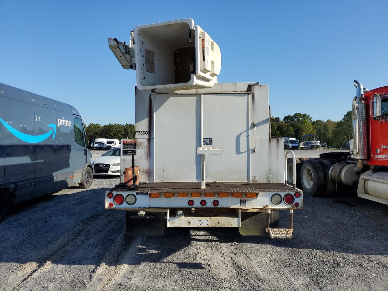 2007 Ford F450 Super Duty VIN: 1FDXF46P67EA85198 Lot: 81564445