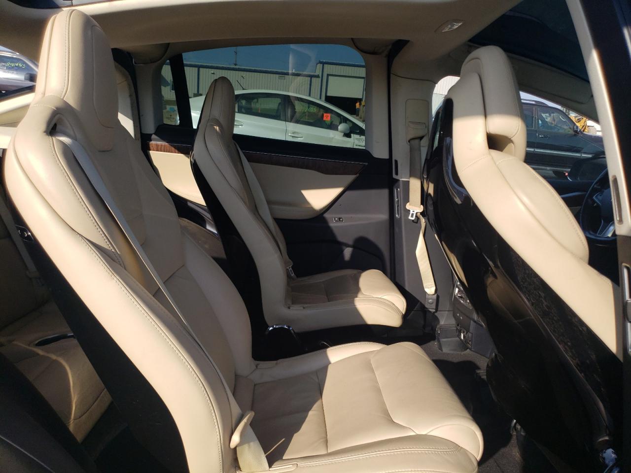 2016 Tesla Model X VIN: 5YJXCBE28GF014414 Lot: 84966455