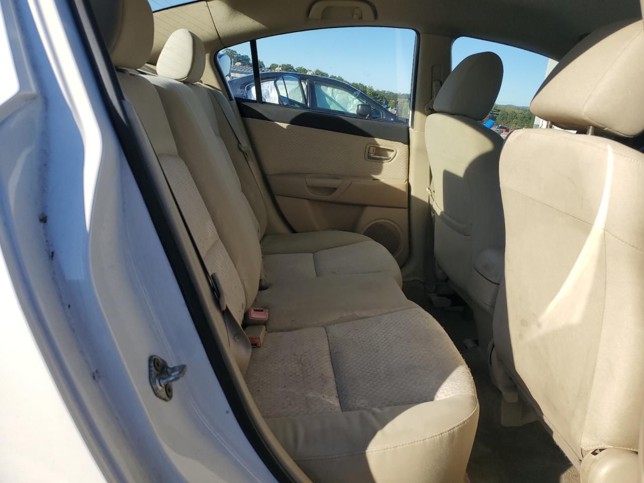 2005 Mazda 3 I VIN: JM1BK12F551250605 Lot: 82259435