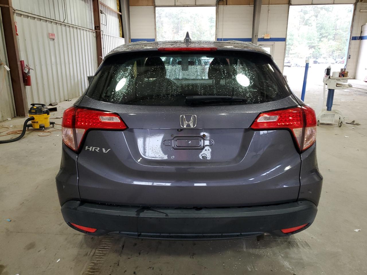 2016 Honda Hr-V Lx VIN: 3CZRU5H38GM740923 Lot: 85750575