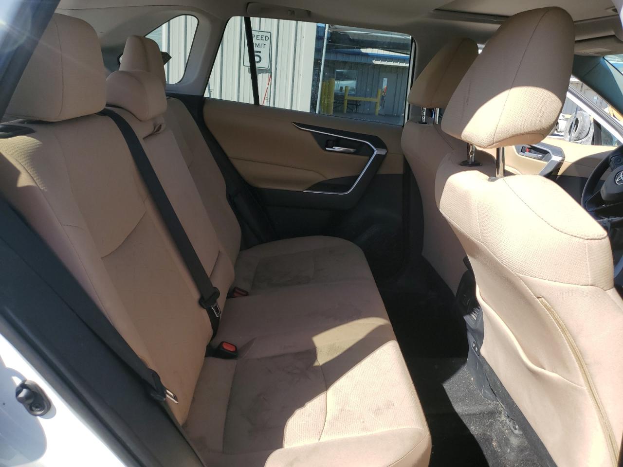 2019 Toyota Rav4 Xle VIN: 2T3W1RFVXKC013921 Lot: 84049605